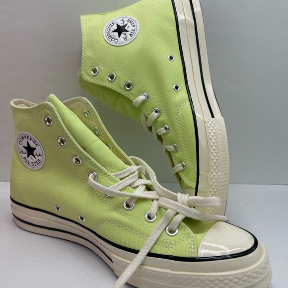 Converse Men’s A07428C
CHUCK 70 HI
CITRON THIS/EGRET All Star High Top Sneakers - Picture 15 of 16